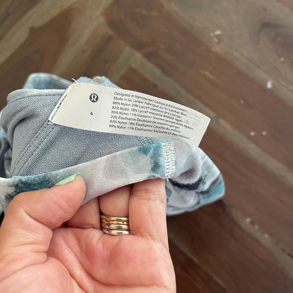 Lululemon bra - Picture 3 of 3